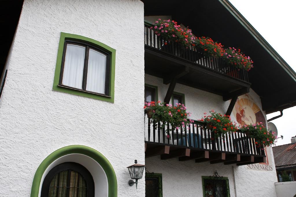 Ferienwohnungen Gaestehaus Sonnenkreis Ruhpolding Bagian luar foto
