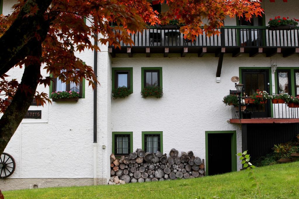 Ferienwohnungen Gaestehaus Sonnenkreis Ruhpolding Bagian luar foto